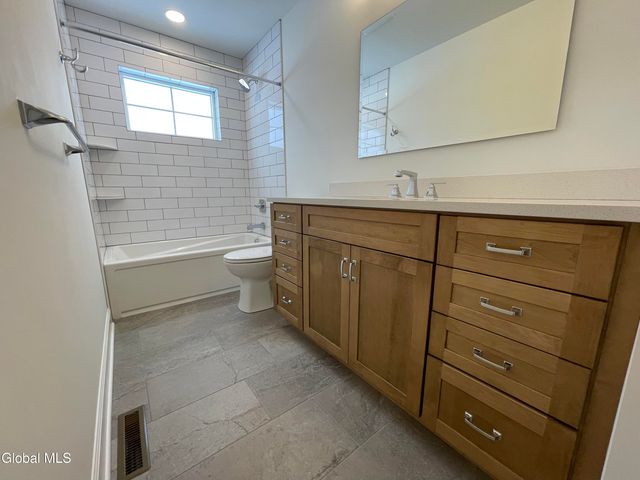 23 Gronczniak Road, Stillwater, NY 12170