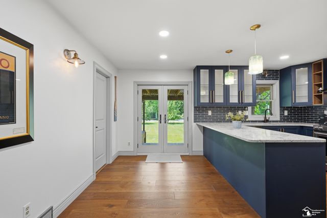 3484 Lakeshore Drive, Frenchtown Twp, MI 48162