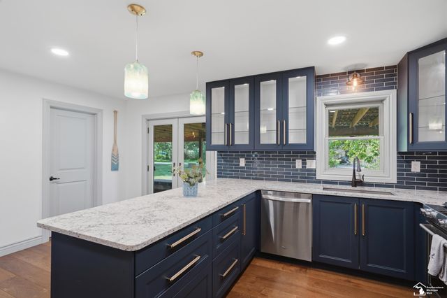 3484 Lakeshore Drive, Frenchtown Twp, MI 48162