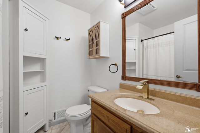 3484 Lakeshore Drive, Frenchtown Twp, MI 48162