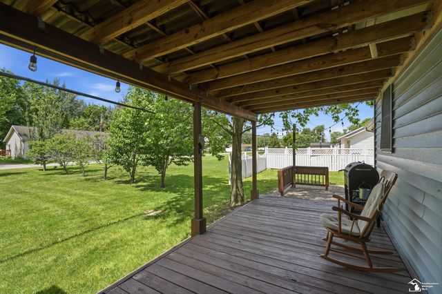 3484 Lakeshore Drive, Frenchtown Twp, MI 48162