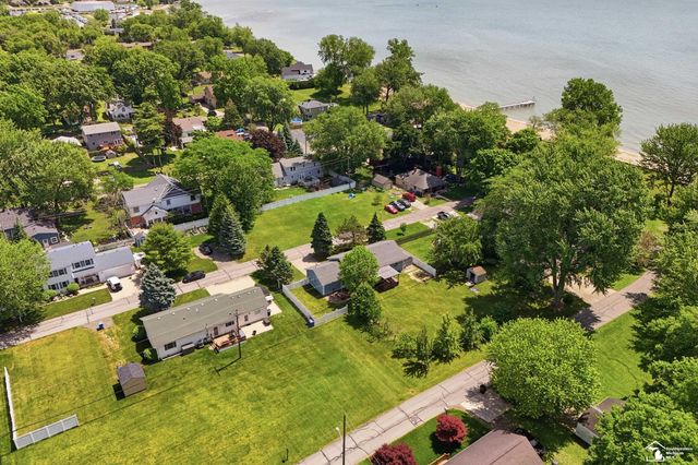 3484 Lakeshore Drive, Frenchtown Twp, MI 48162