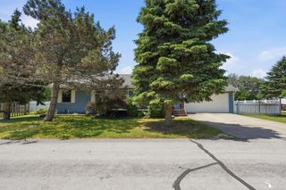 3484 Lakeshore Drive, Frenchtown Twp, MI 48162
