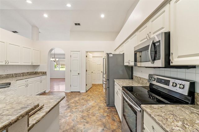 9082 SE 135TH LOOP, Summerfield, FL 34491