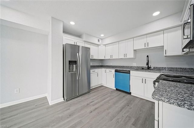 3638 Ship Chandlers WHRF, Virginia Beach, VA 23453