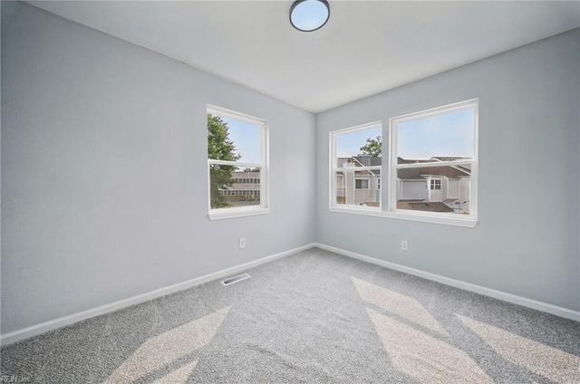 3638 Ship Chandlers WHRF, Virginia Beach, VA 23453