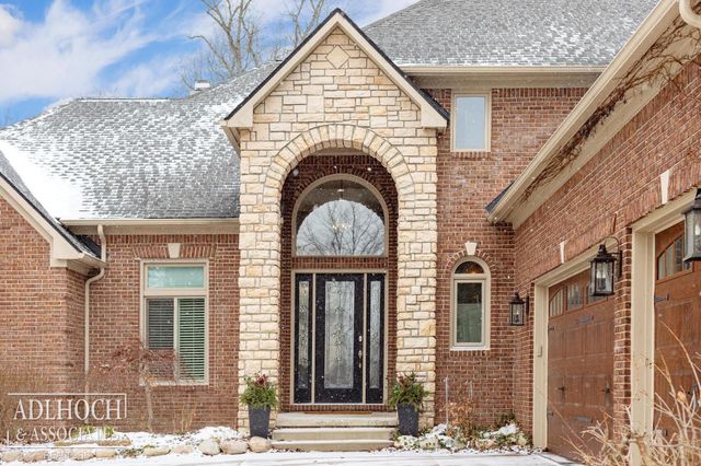 4582 Haverhill Court, Commerce Twp, MI 48382