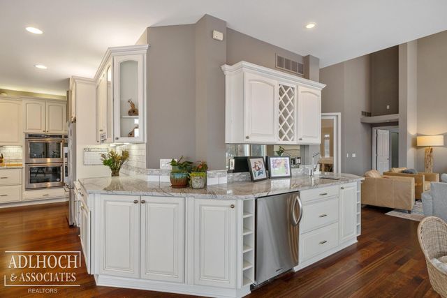 4582 Haverhill Court, Commerce Twp, MI 48382