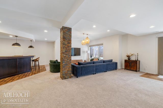 4582 Haverhill Court, Commerce Twp, MI 48382