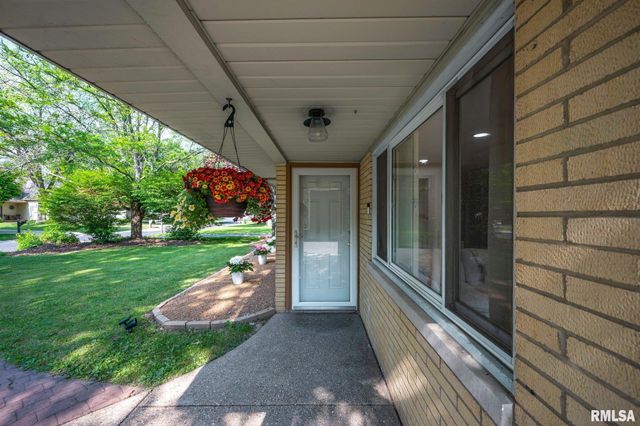 617 W Mount Hawley Terrace, Peoria, IL 61615