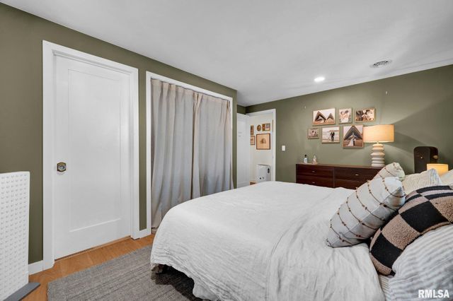 617 W Mount Hawley Terrace, Peoria, IL 61615