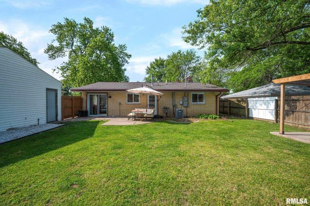 617 W Mount Hawley Terrace, Peoria, IL 61615