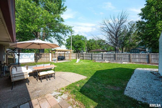 617 W Mount Hawley Terrace, Peoria, IL 61615
