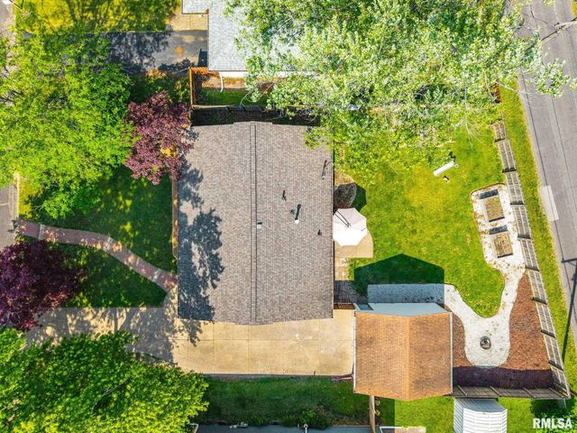 617 W Mount Hawley Terrace, Peoria, IL 61615