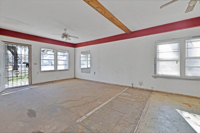 202 Johns Drive, Chico, TX 76431