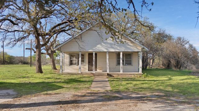 202 Johns Drive, Chico, TX 76431