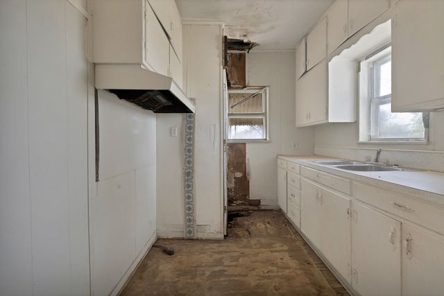 202 Johns Drive, Chico, TX 76431