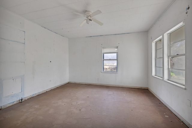 202 Johns Drive, Chico, TX 76431