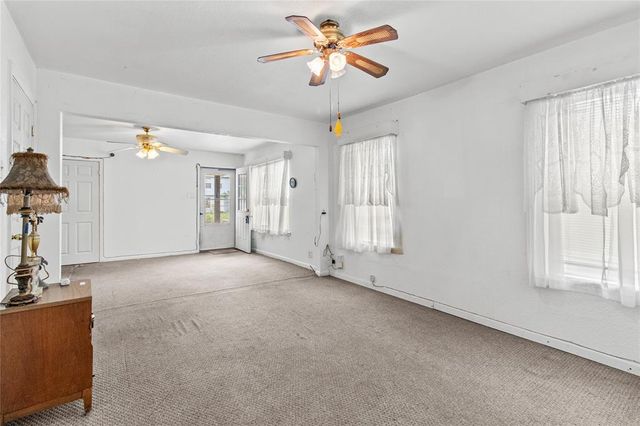 1223 7th Avenue N, Texas City, TX 77590
