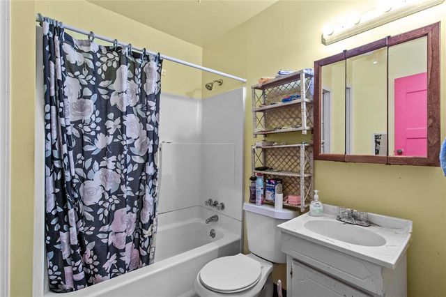 1223 7th Avenue N, Texas City, TX 77590