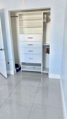 637 SW 3rd St 304, Miami, FL 33130