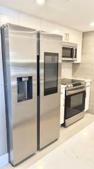 637 SW 3rd St 304, Miami, FL 33130