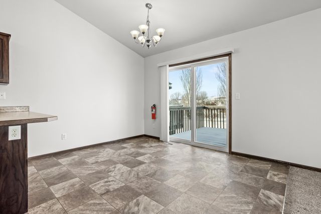 3611 15th Street S, Moorhead, MN 56560