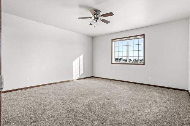 3611 15th Street S, Moorhead, MN 56560