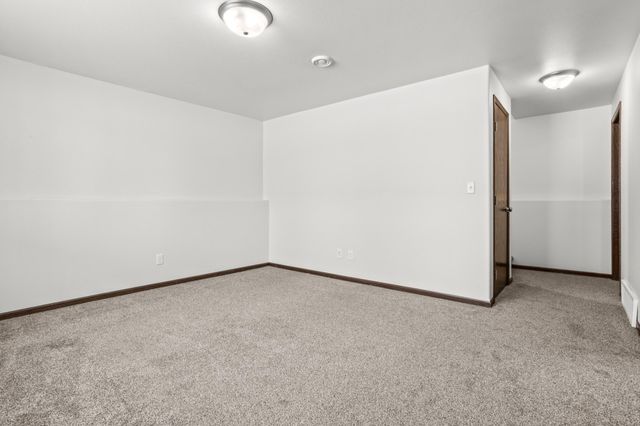 3611 15th Street S, Moorhead, MN 56560