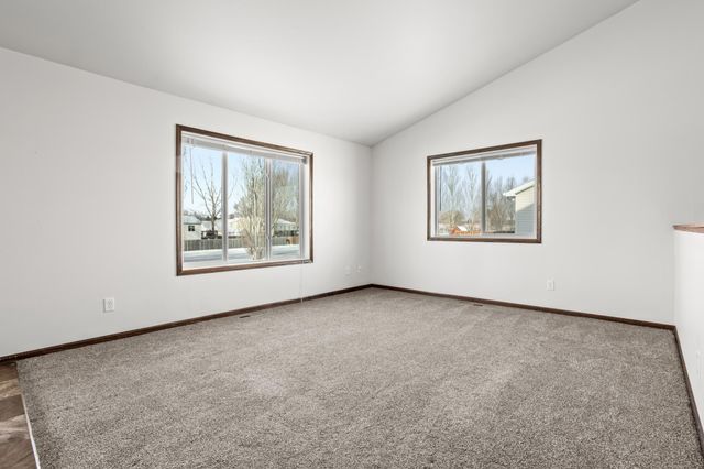 3611 15th Street S, Moorhead, MN 56560