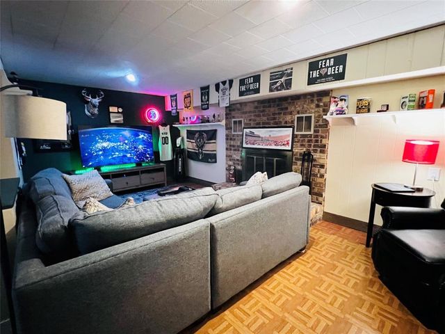 2706 Sherman Street, Eau Claire, WI 54701