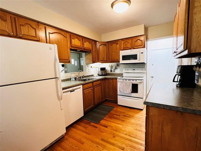 2706 Sherman Street, Eau Claire, WI 54701
