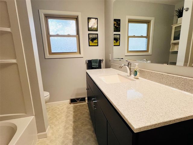 2706 Sherman Street, Eau Claire, WI 54701