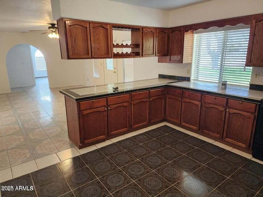 Image 11 of property listing at 802 N ALZORA Way, Tolleson, AZ 85353