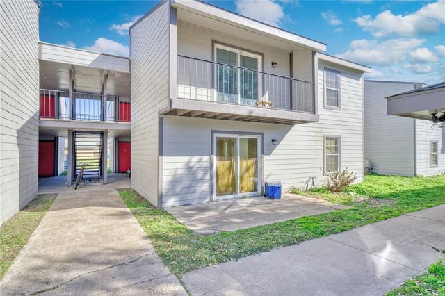 2000 Kazmeier 7, Bryan, TX 77802