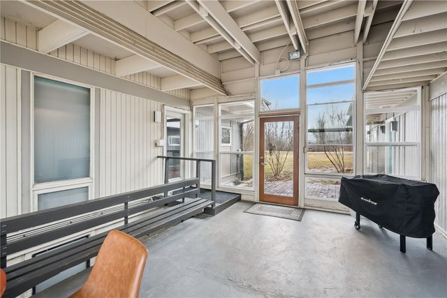 1980 Valley View Drive NE, North Liberty, IA 52317