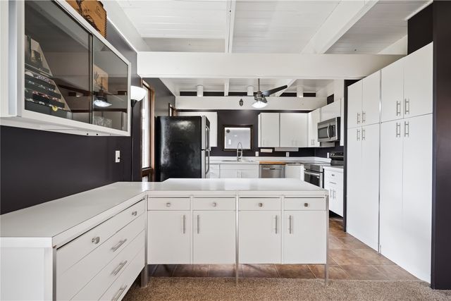 1980 Valley View Drive NE, North Liberty, IA 52317