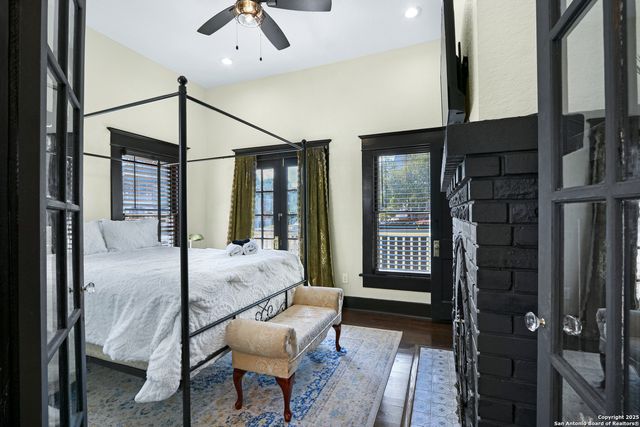 223 E Craig Pl, San Antonio, TX 78212