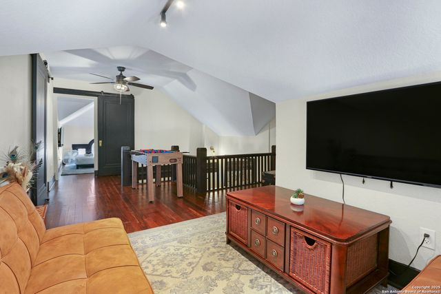 223 E Craig Pl, San Antonio, TX 78212