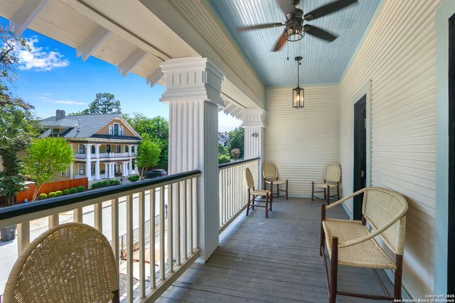 223 E Craig Pl, San Antonio, TX 78212