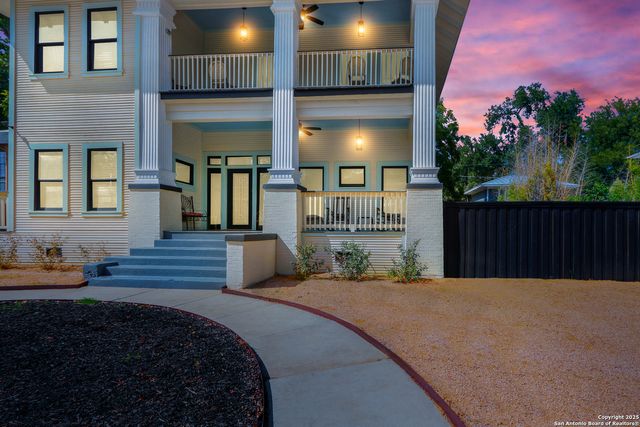 223 E Craig Pl, San Antonio, TX 78212