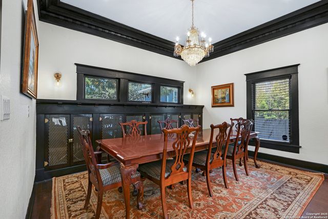 223 E Craig Pl, San Antonio, TX 78212