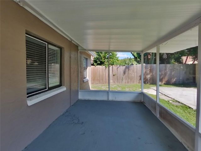 12318 CLOVERSTONE DRIVE, Tampa, FL 33624