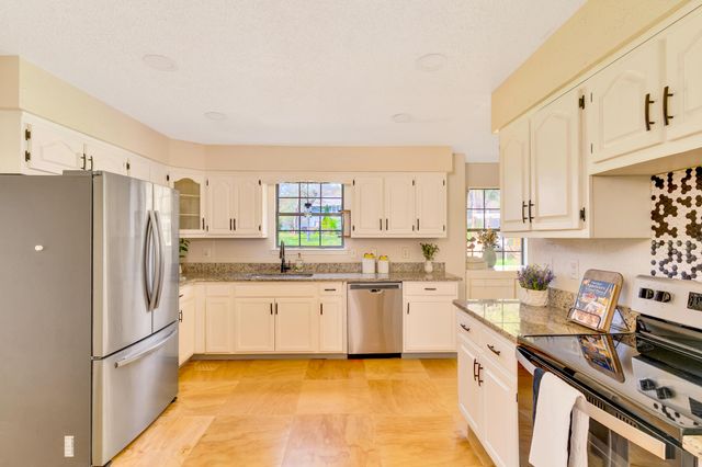 2105 Port Royal Drive, Soddy Daisy, TN 37379