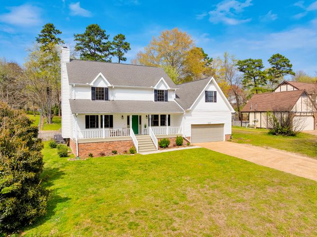 2105 Port Royal Drive, Soddy Daisy, TN 37379