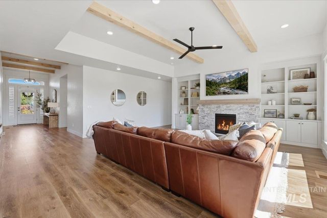 5773 W Trigo Dr, Eagle, ID 83616