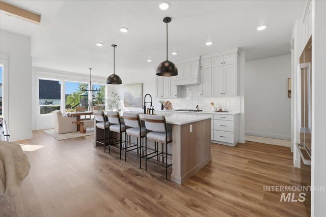 5773 W Trigo Dr, Eagle, ID 83616