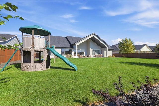 5773 W Trigo Dr, Eagle, ID 83616