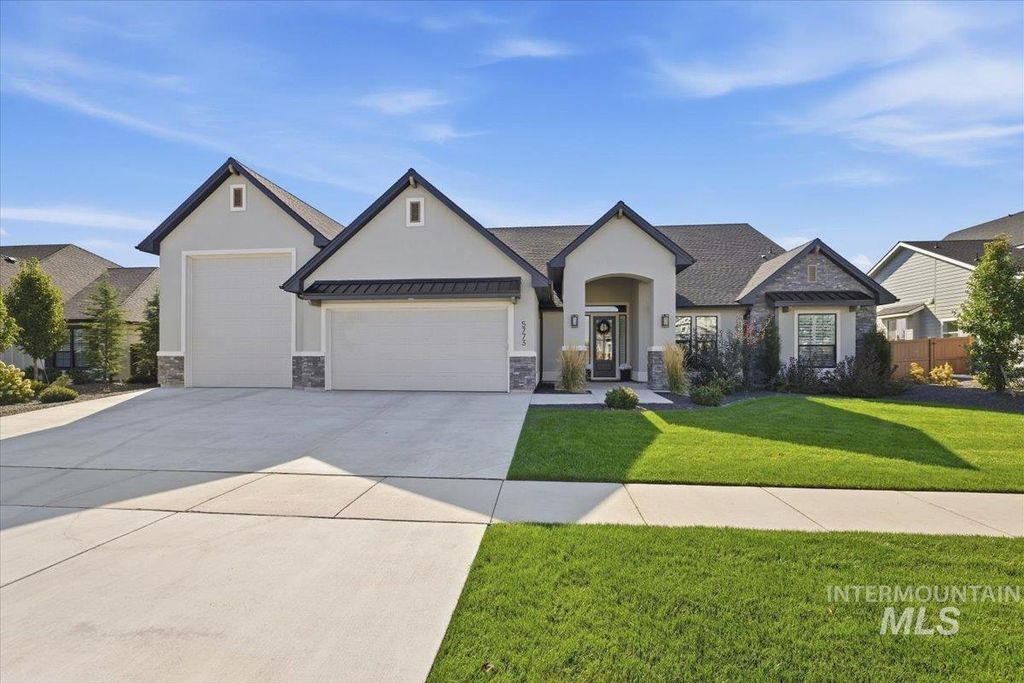 5773 W Trigo Dr, Eagle, ID 83616
