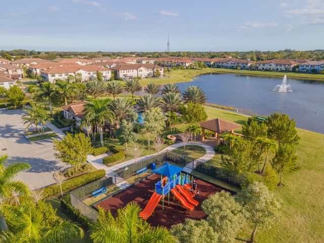 5295 Santa Maria Avenue, Boynton Beach, FL 33436